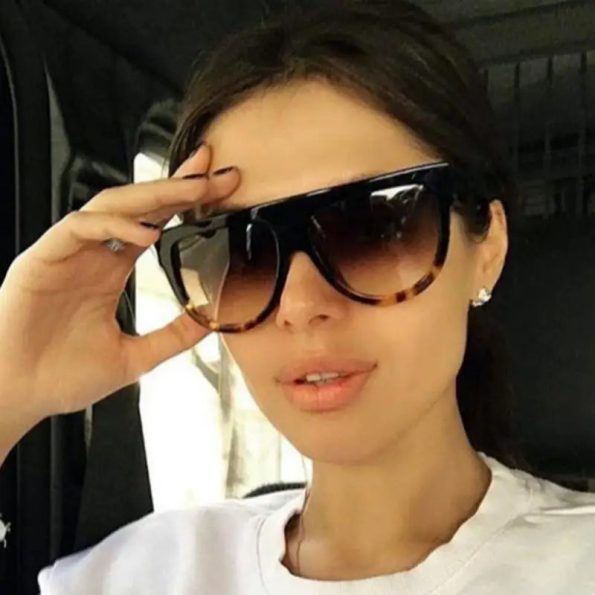 buy-oversized-gradient-pilot-sunglasses-online-at-luxury-457